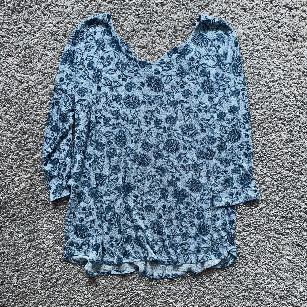 Floral Patterned Criss Cross Back ¾ Quarter Length Sleeves Flower Print XL Top